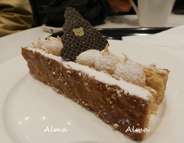 agnes.b cafe,咖啡,焦糖卡士達酥派,蛋糕 @艾瑪  吃喝玩樂札記