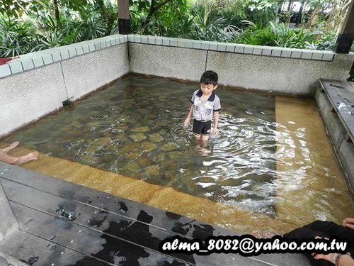 宜蘭礁溪小吃,柯氏蔥油餅,樂(lè)山溫泉拉麵,湯圍溝,烏石港,雞蛋吐司