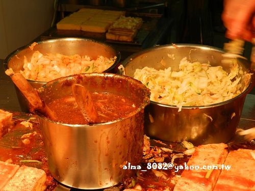 宋記胡椒餅,尾豆花店,淡水小吃,淡水老街,炭錢胡椒餅,胡椒餅,阿三哥小酥餅,黑殿飯店