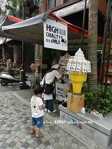 哥弟筒仔米糕,宜蘭土包子,林鴻鈞滷味,盧記涼麵