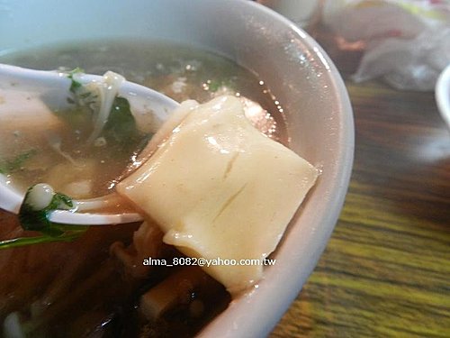 好鮮屋米粉湯,日寶蔥油餅,貴子油飯