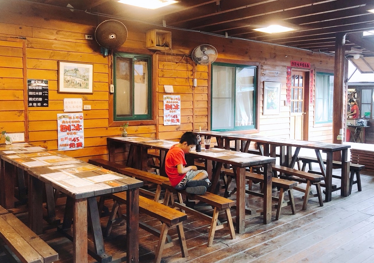 小木屋美食圈