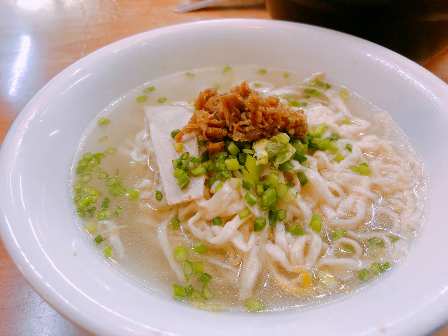 【臺南 福榮小吃店】邁向百年的阿瑞意麵。自製意麵不添加味精口味相當清淡！