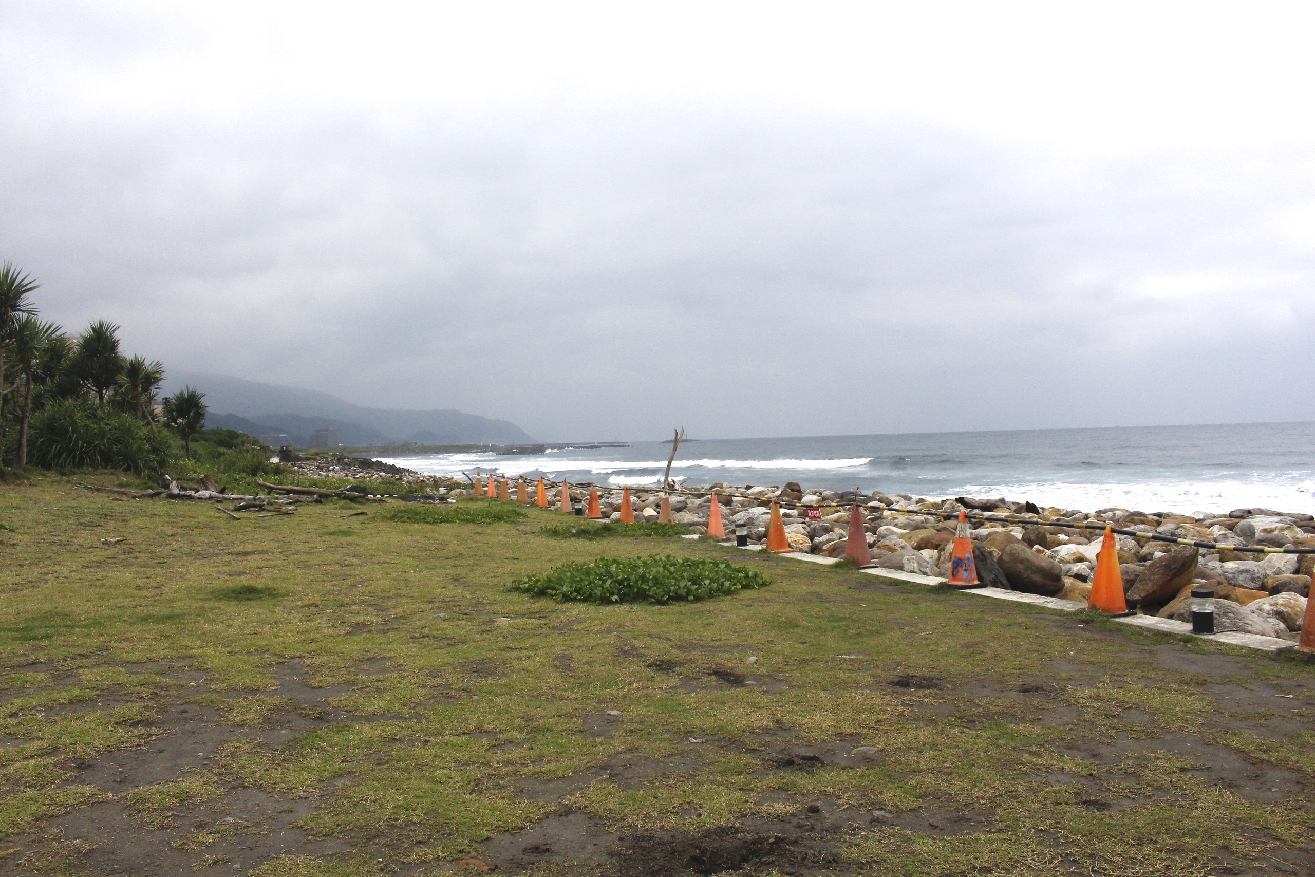 【宜蘭 濱海森林公園】海邊廢墟拍照點「八角瞭望臺」。360度零死角欣賞美景!!