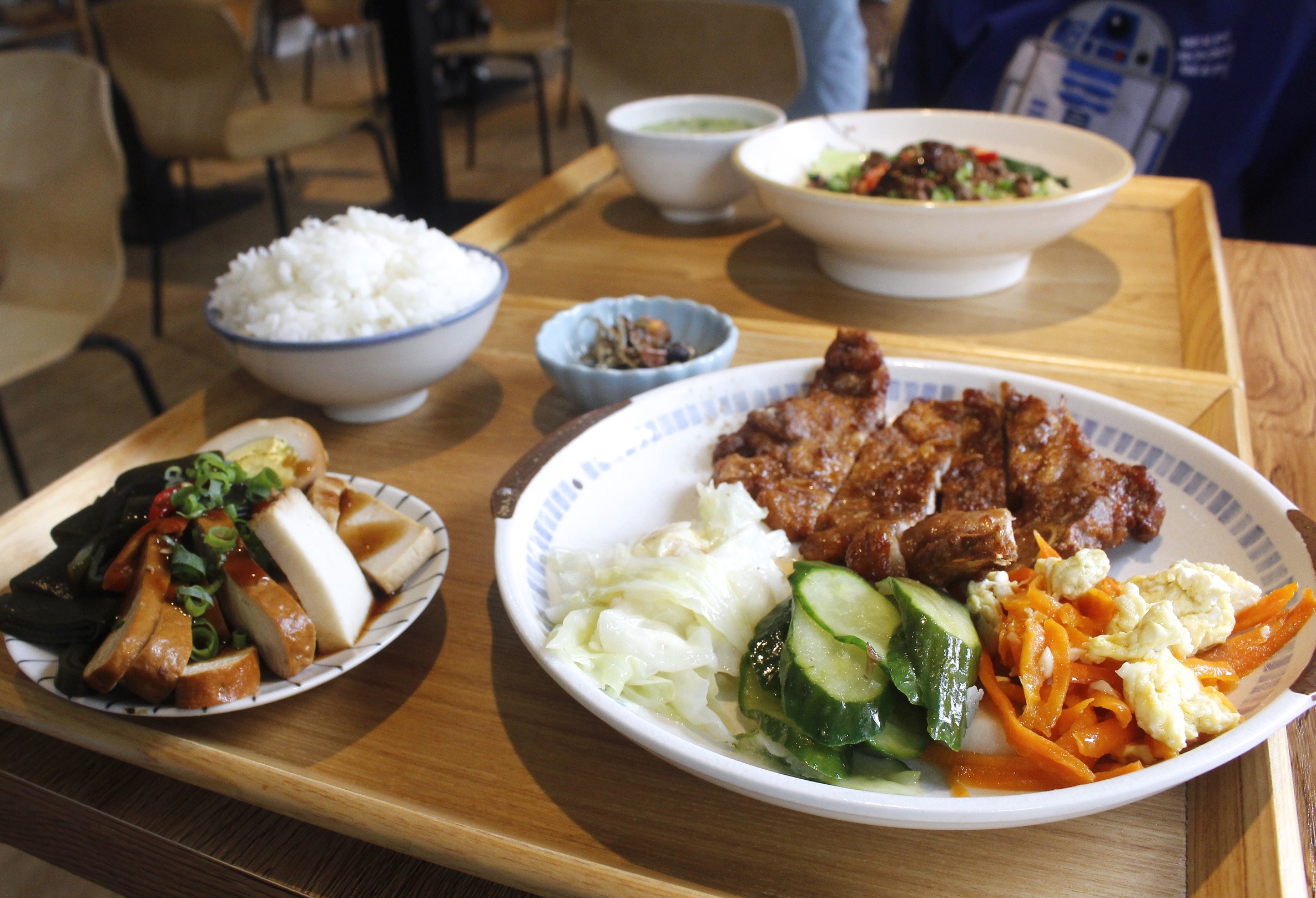 臺式小吃,手打排骨飯,阿美手打排骨