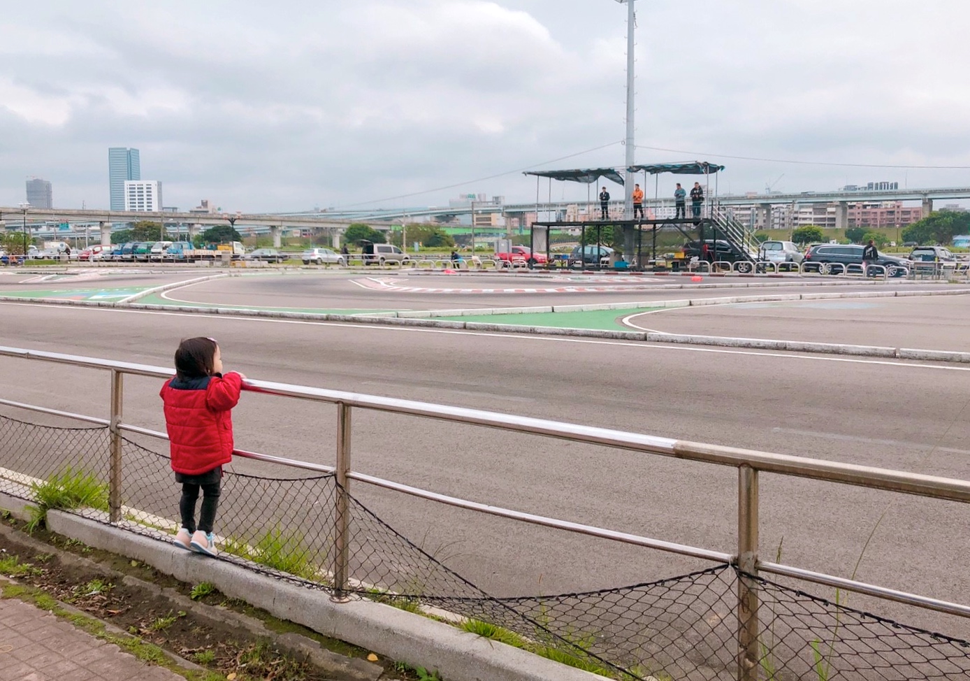 二重疏洪親水公園,羊咩咩的家,遙控賽車場