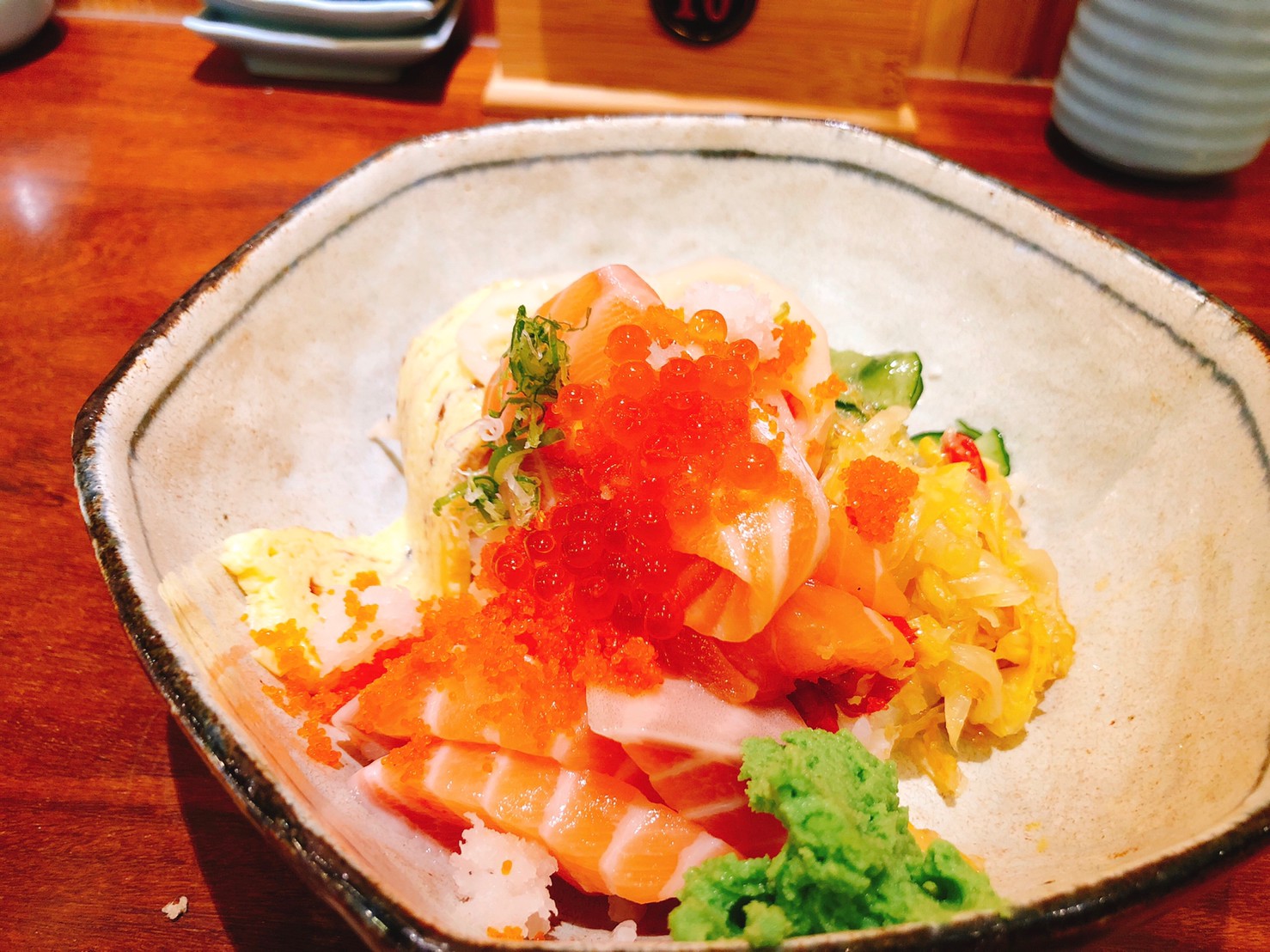 【桃園 丼力屋】下龜山溫馨日本料理。唯美擺盤(pán)刺身丼飯おいしい