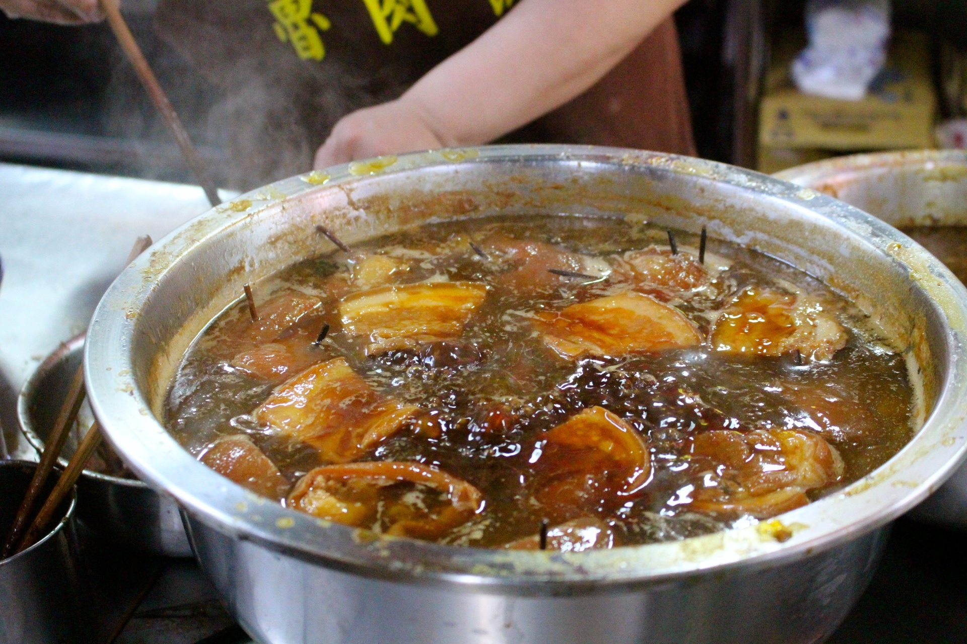 山河魯肉飯,滷肉飯,控肉飯,臺中美食,市場美食,第二市場美食,臺中第二場,麻薏湯,滷肉飯,魯肉飯,臺灣小吃,