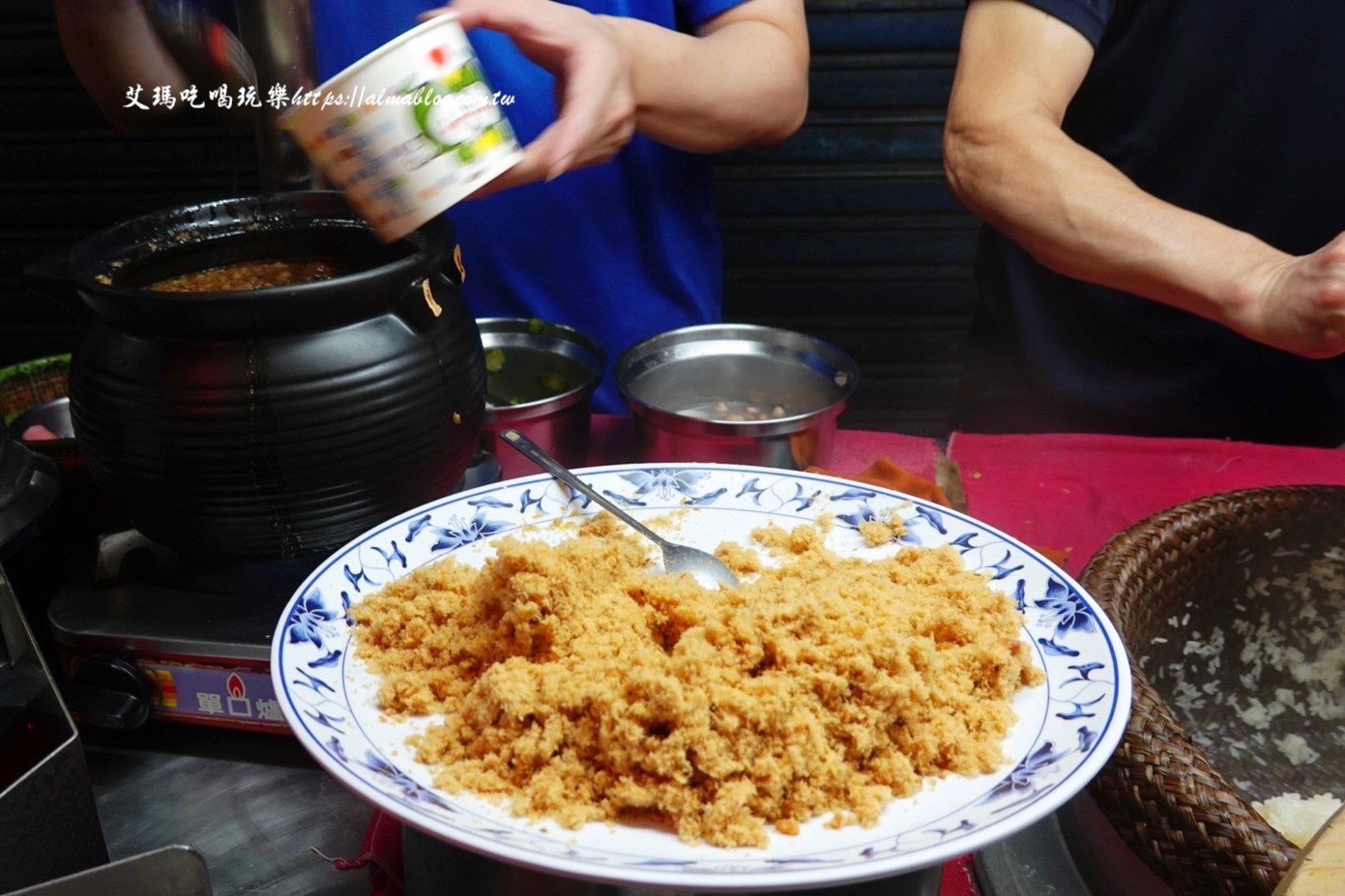 臺南米糕,臺灣小吃,桃園宵夜,深夜食堂,溫家臺南米糕,米糕,虱目魚丸湯