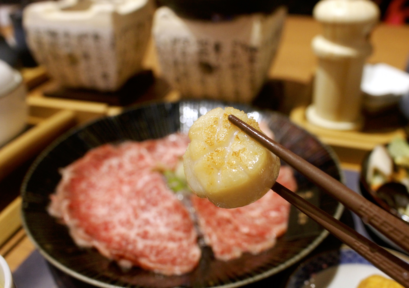 【食 東港強】屏東超人氣日本和牛直播◇桃園藝文就有分店！日本A5和牛、海鮮總匯干貝超澎湃