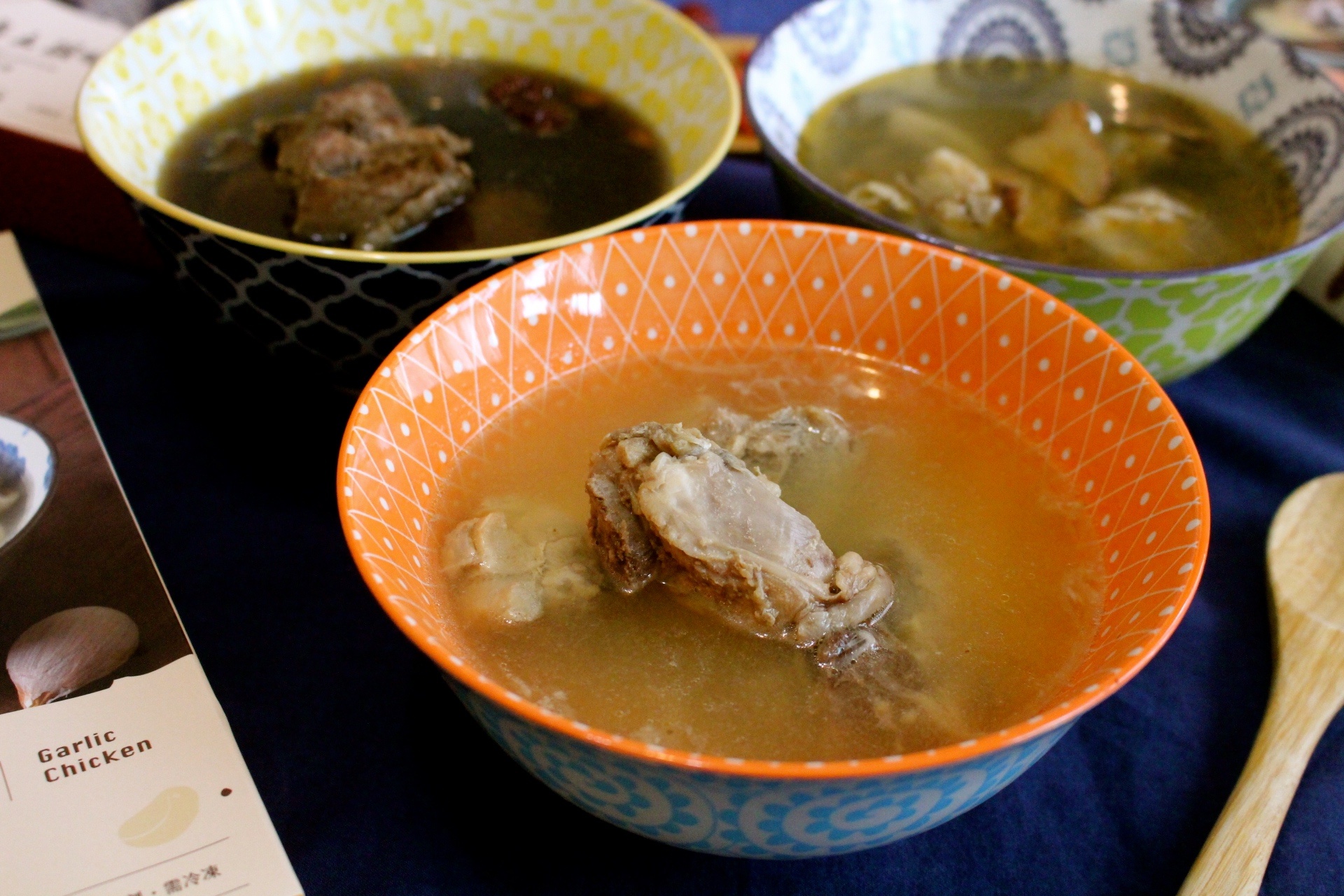 【食 雲(yún)嶺鮮雞】一個人也能享用的暖心補身雞湯！何首烏、蒜頭和麻油土雞湯適合懶人加熱就好