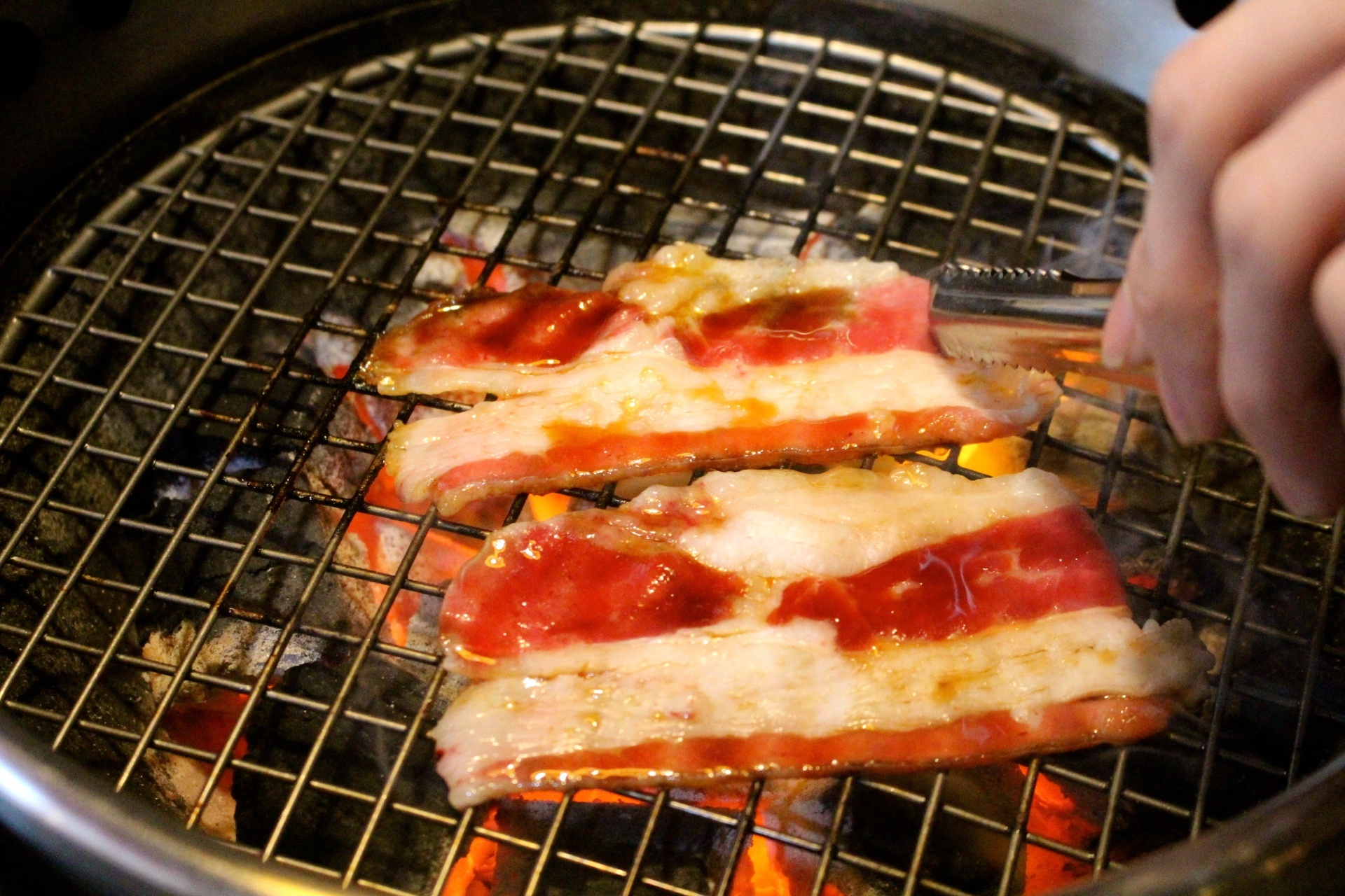 【食 我!就厲害】鄰近南崁交流道！西門町來的燒肉吃到飽.泰國(guó)蝦、美國(guó)和牛、haagen dazs全都吃到飽！