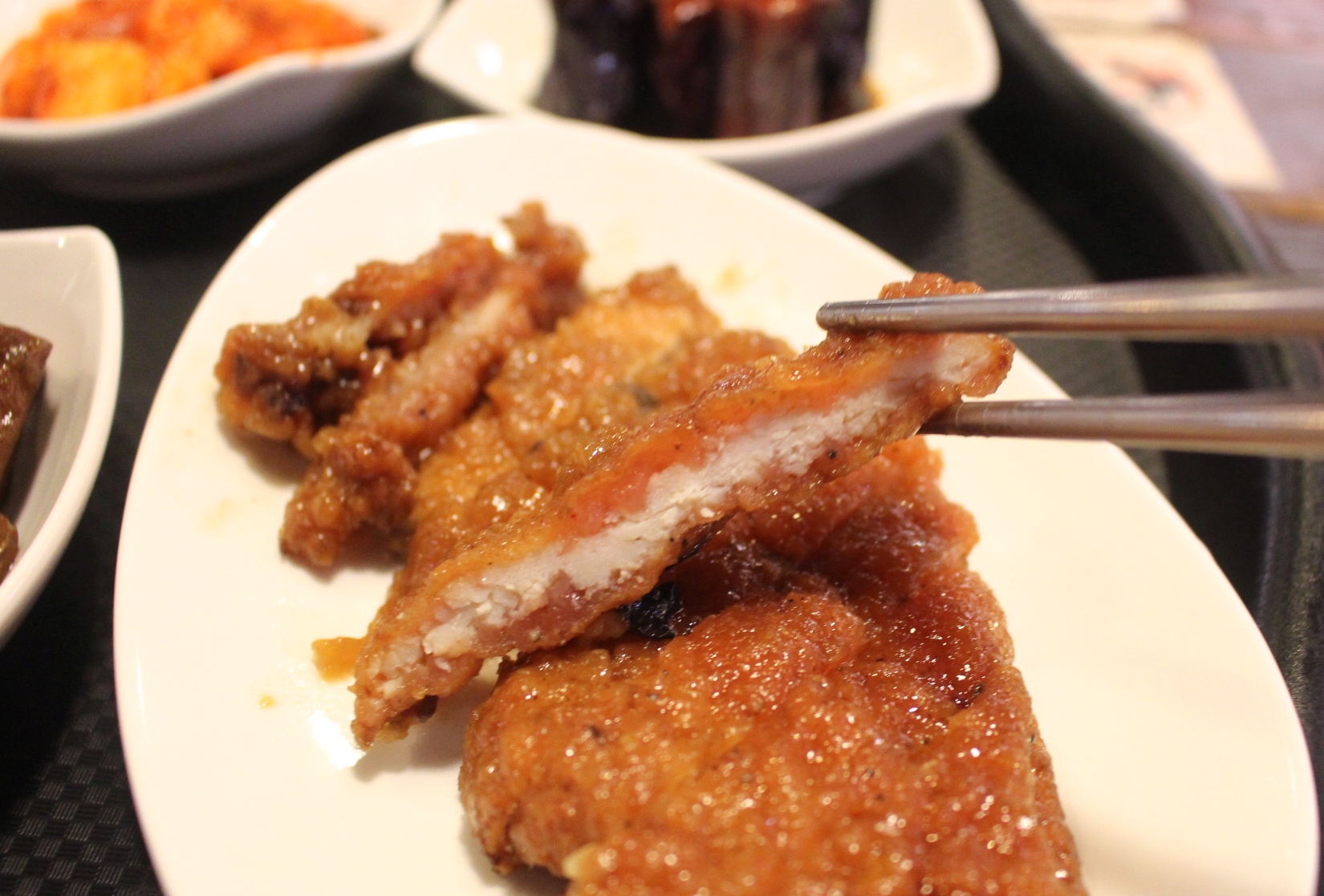 【食 果腹食堂】板橋大食代美食街也能喝到雲嶺鮮雞湯！雙人套餐好澎湃有「鮮蝦蛤蠣精燉土雞鍋」