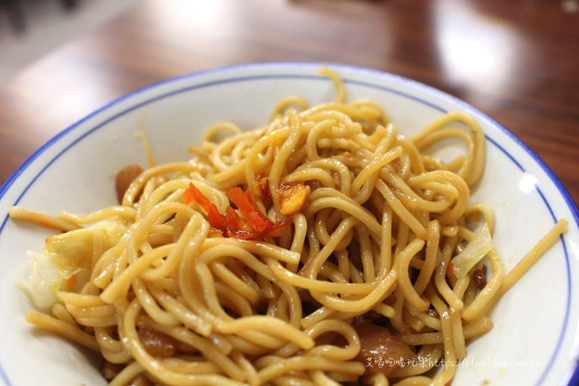 黑點師魯肉飯