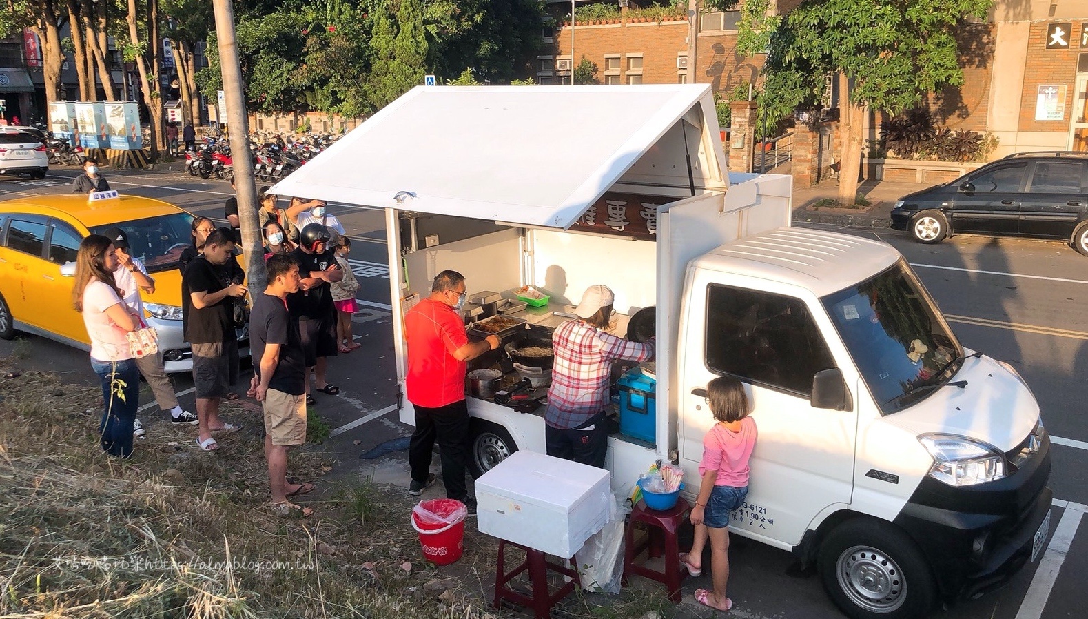 50元炒飯,桃園美食,桃園隱藏餐車,炸雞,炸雞炒飯,蒜烹炸雞炒飯,行動(dòng)餐車,雞排,頂吉食品