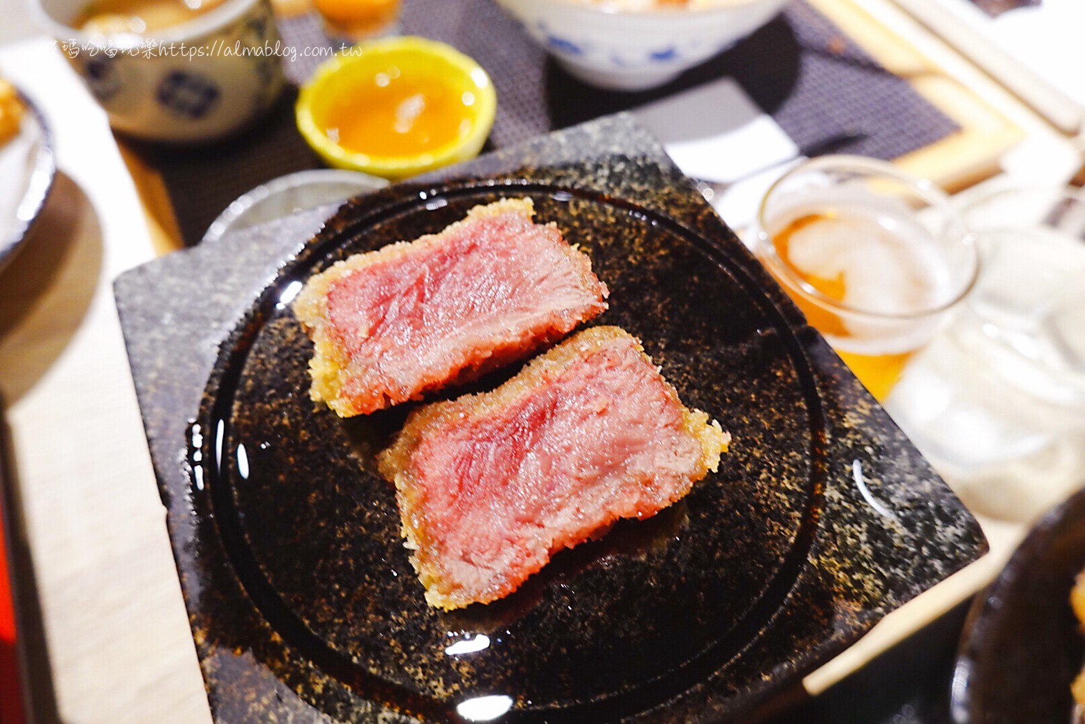 揪丼