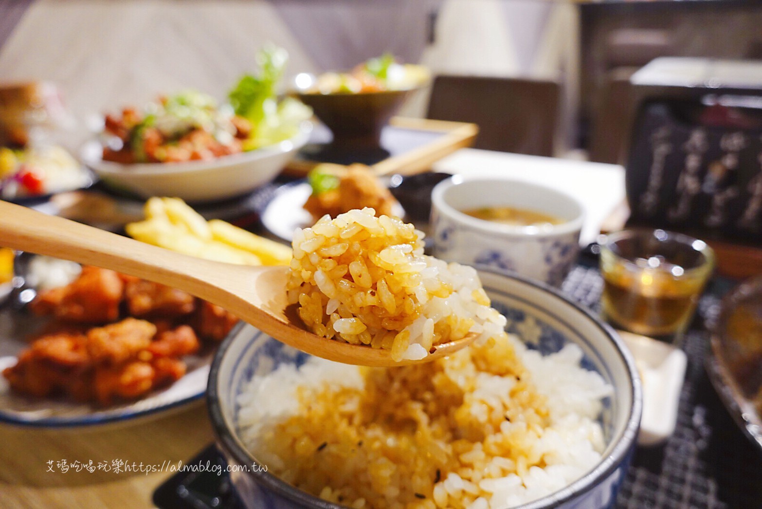 揪丼