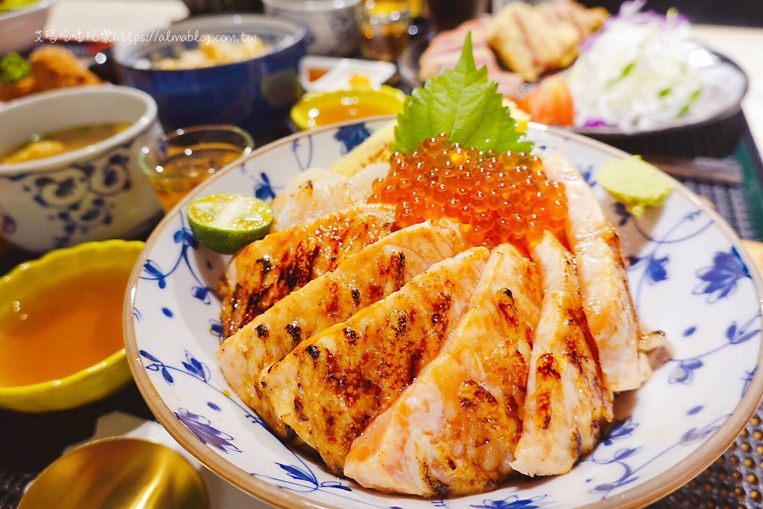 揪丼