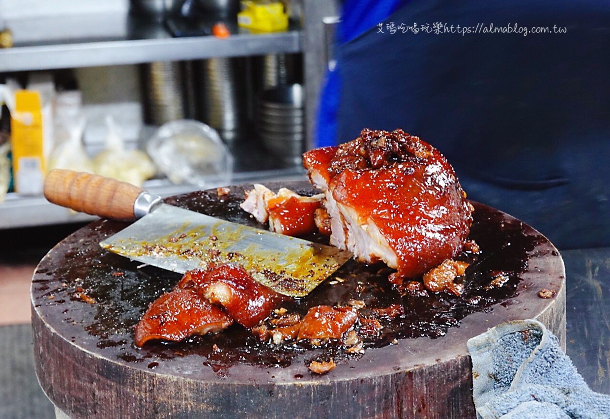 矮仔財滷肉飯