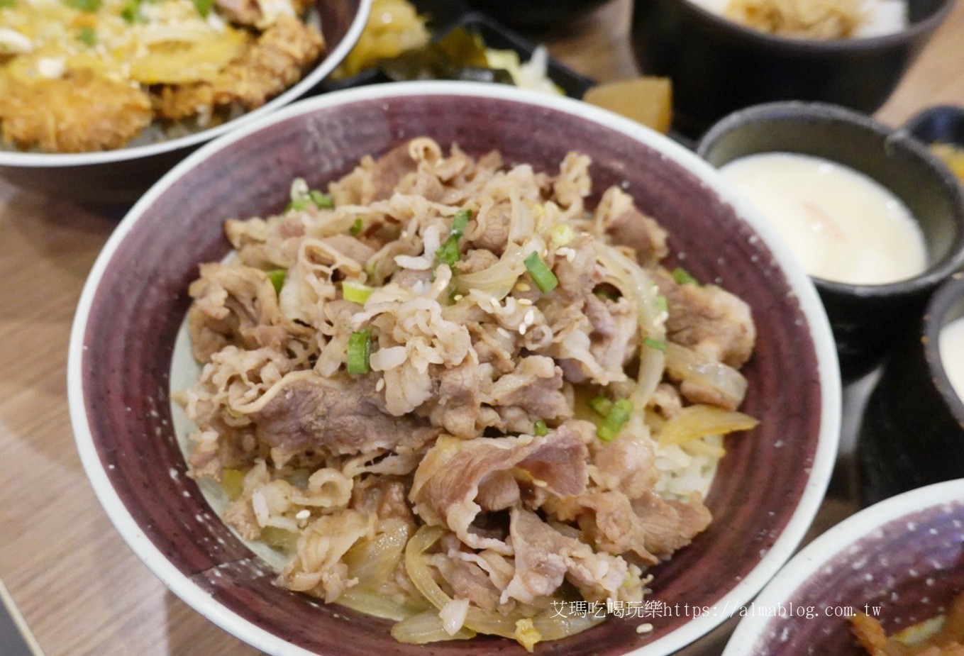 千夜一夜干 丼飯,午仔魚,吃到飽,日式丼飯,桃園美食,燒肉飯,花魚一夜干,蘆竹美食,豬排丼飯