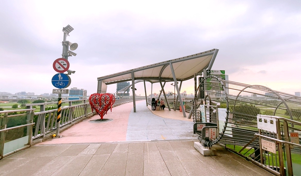 臺北好玩,大都會公園熊猴森樂園,新北公園,水樂園