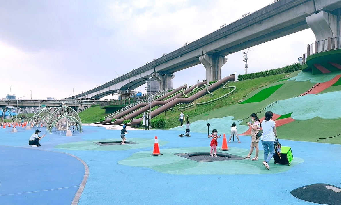 臺北好玩,大都會公園熊猴森樂園,新北公園,水樂園