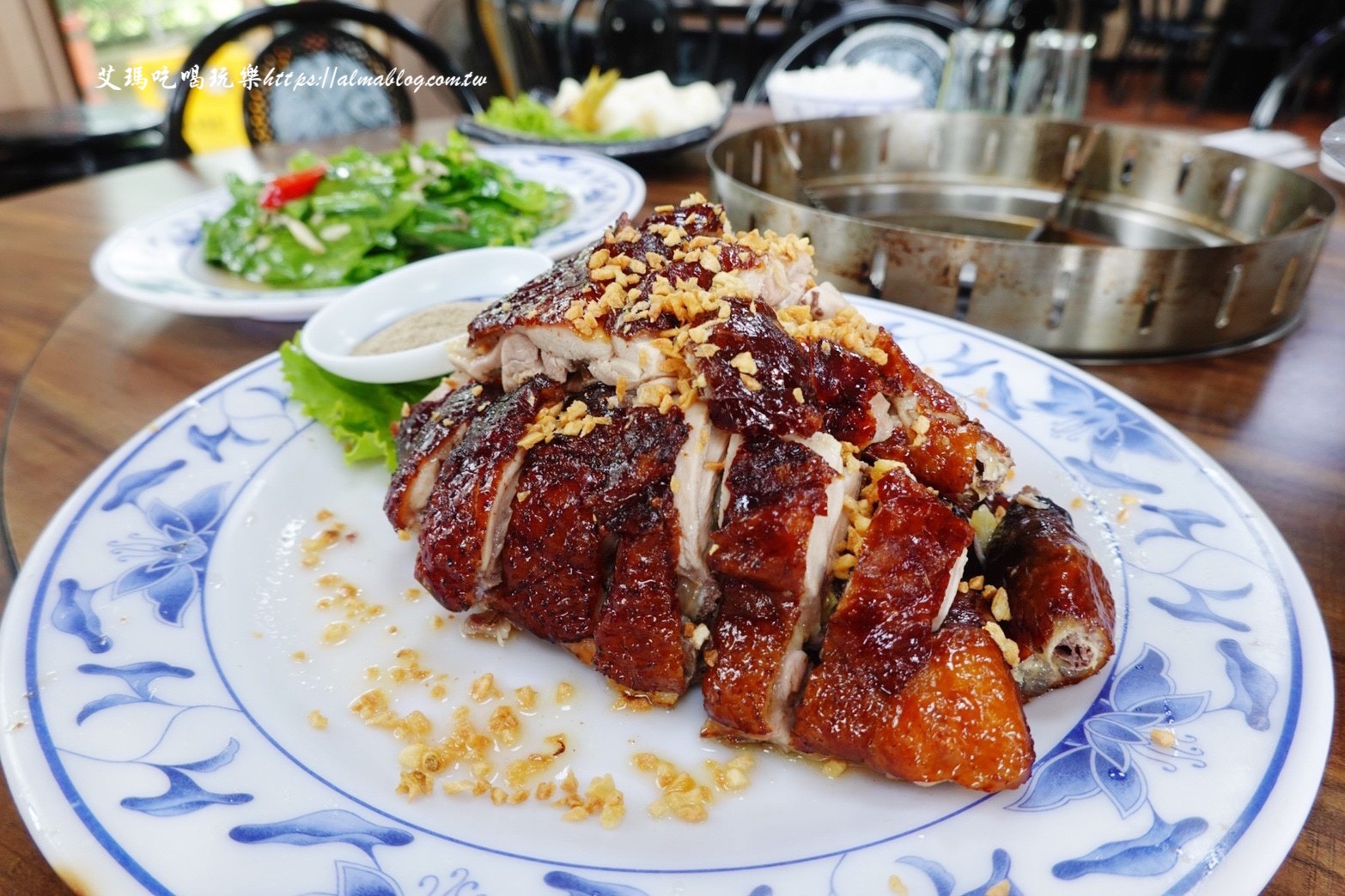 三峽美食,土雞,土雞城,好滋味土雞莊,新北美食,沙拉冷筍,炒山蘇,脆皮雞,金沙中卷