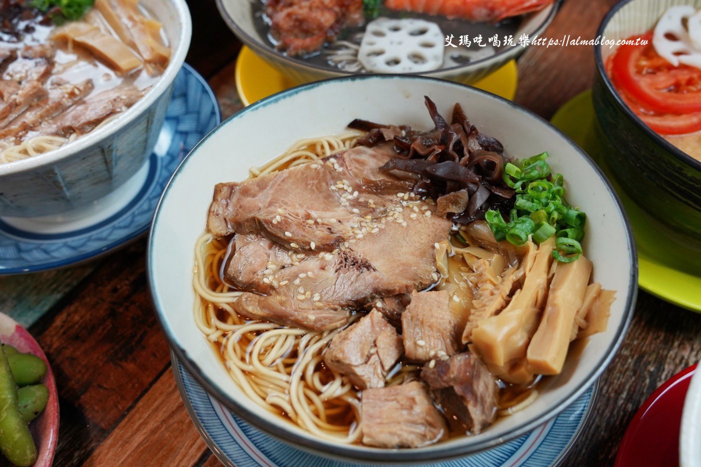 博多豚骨拉麵,唐揚(yáng)雞,壽星禮,山禾堂拉麵(中壢店),拉麵,日式叉燒肉吃到飽,桃園美食,池袋醬油拉麵,淡麗鹽味拉麵,清湯豆皮拉麵,花生芝麻醬涼麵,黑麻麻山珍海味拉麵