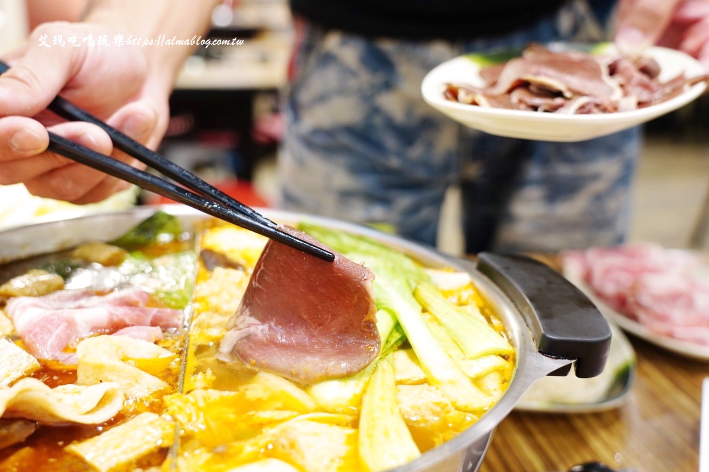 三重美食,全羊館,臺灣小吃,山羊城,山羊城全羊館羊肉爐,山羊城羊肉爐,新北美食,泡菜鍋,羊三層肉,羊肉爐,薑母鴨,鍋物