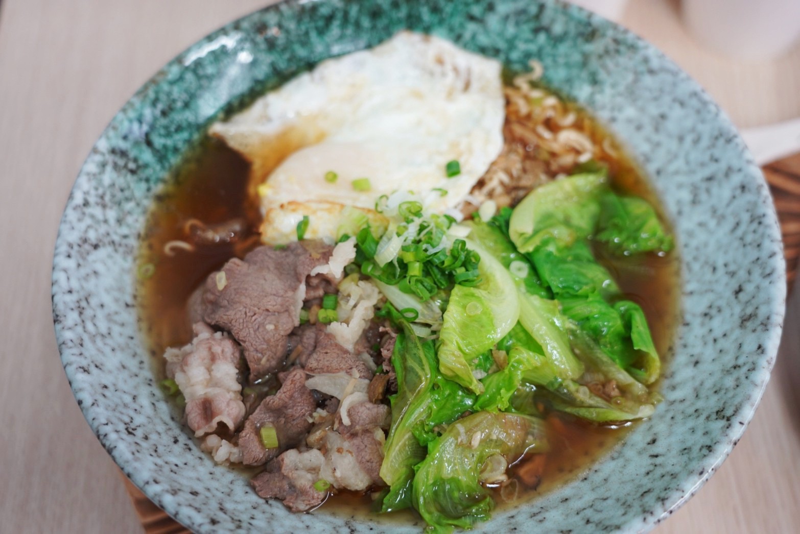 桃園美食,農(nóng)場麵包Farm Bread,麵包,龍?zhí)睹朗?早午餐,臺灣小吃,炒泡麵,早餐,手搖飲,吐司,堅果塔,泡菜牛炒泡麵