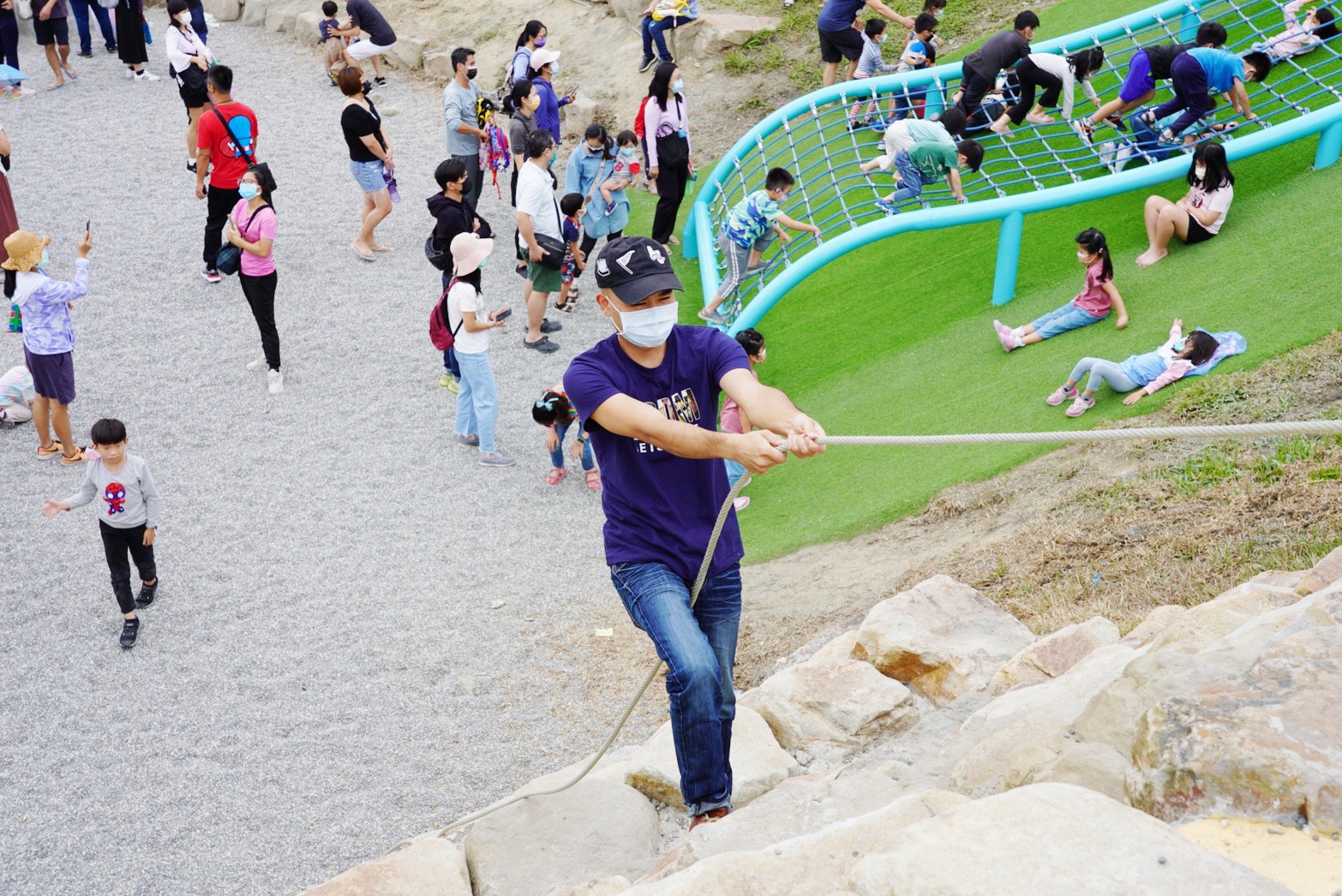 臺中景點,免費景點,公園,臺中公園,馬卡龍公園,溜滑梯