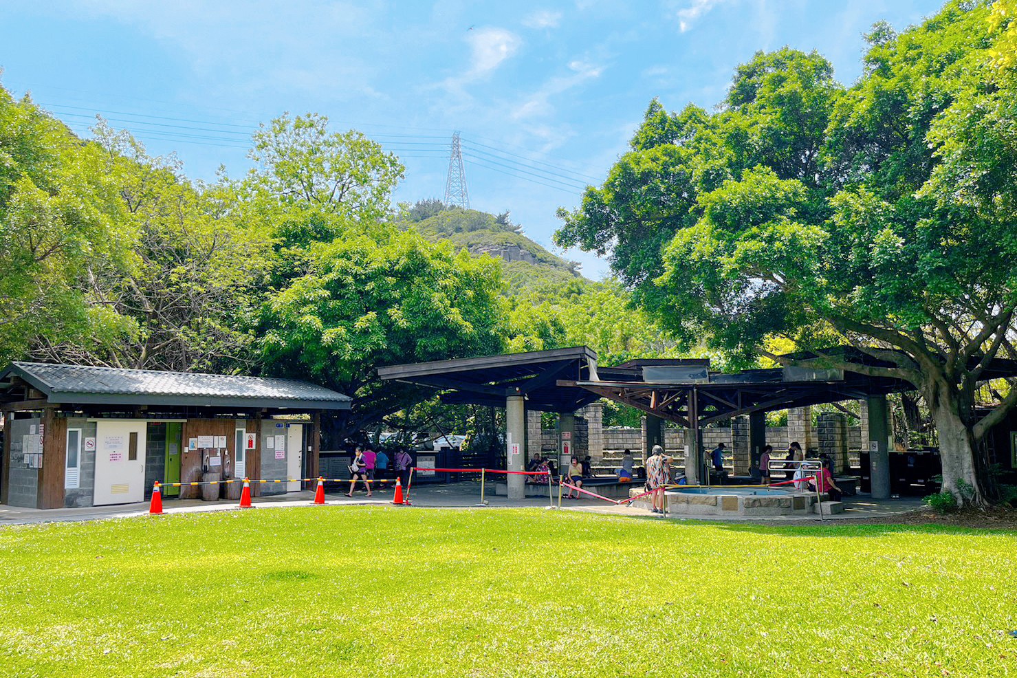 下七股野溪溫泉,中山溫泉公園,免費景點,免費泡腳,臺北景點,大鵬足湯公園,復興公園,泰雅原住民文化產業園區,硫磺谷遊憩區,磺港公共浴室,苗栗景點