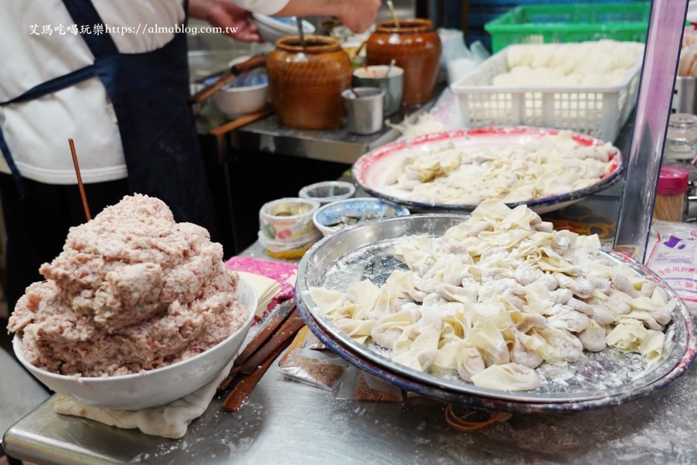 一香飲食店,臺灣小吃,宜蘭美食,菜市場美食,餛飩麵,魚肉丸,麻醬麵