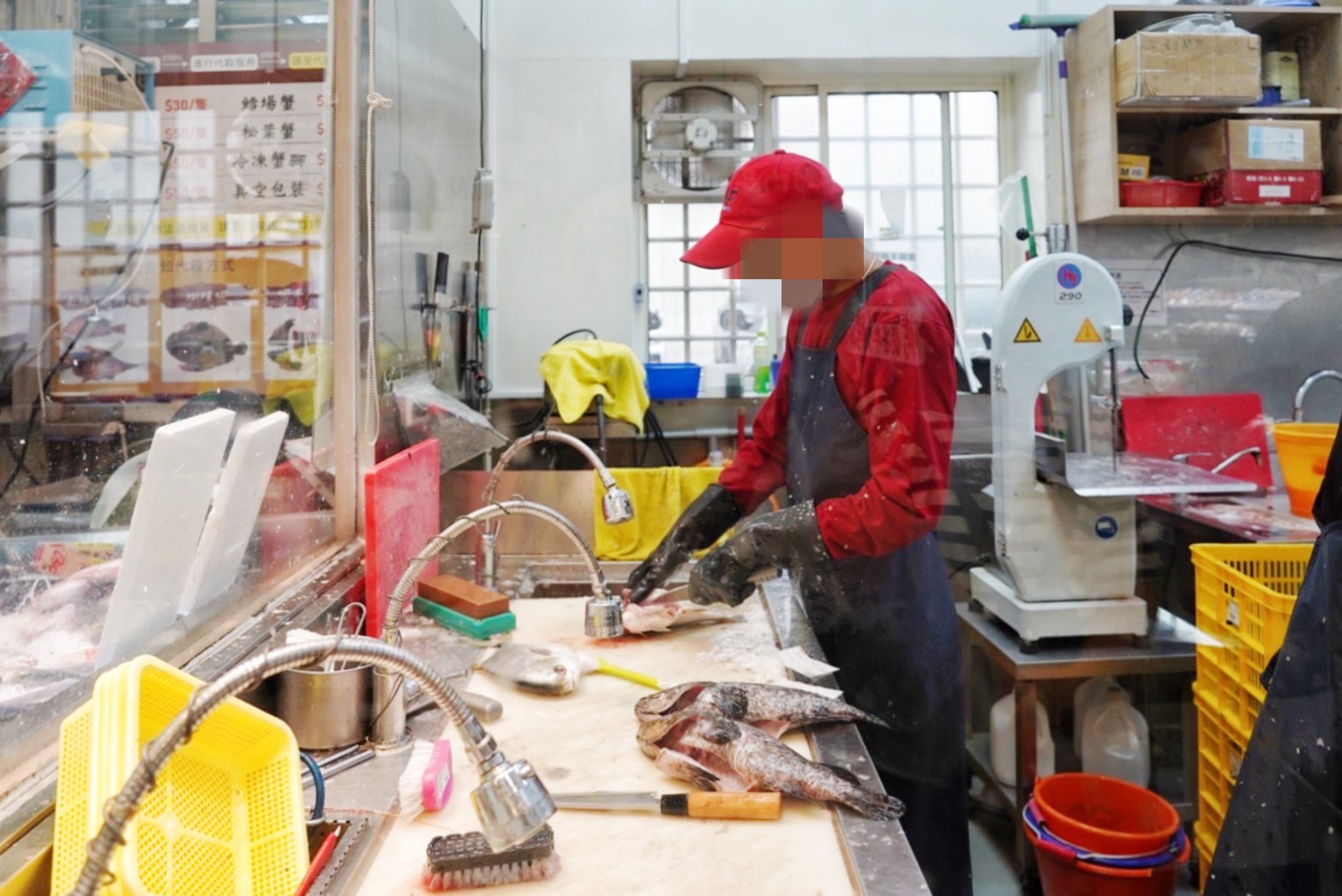 臺中美食,臺中水產,伴手禮,海鮮,母親節,阿布潘水產,壽司,海鮮,水產超市,海鮮超市,黑鮪魚季,泰國蝦,澎湖海鮮,海鮮直播,壽司春季大賞,婁金芙蓉壽司大拼盤,黑鮪魚大腹,炙燒干貝,母親節精選生魚片,臺中最大水產市場,黑鮪魚季,日本生食級干貝,豪華龍蝦海鮮拼盤,日本和牛紐約客,日本和牛紐約客火鍋肉片,和牛臀肉上蓋火鍋肉片,日本和牛角邊肉,何首烏人蔘糯米雞