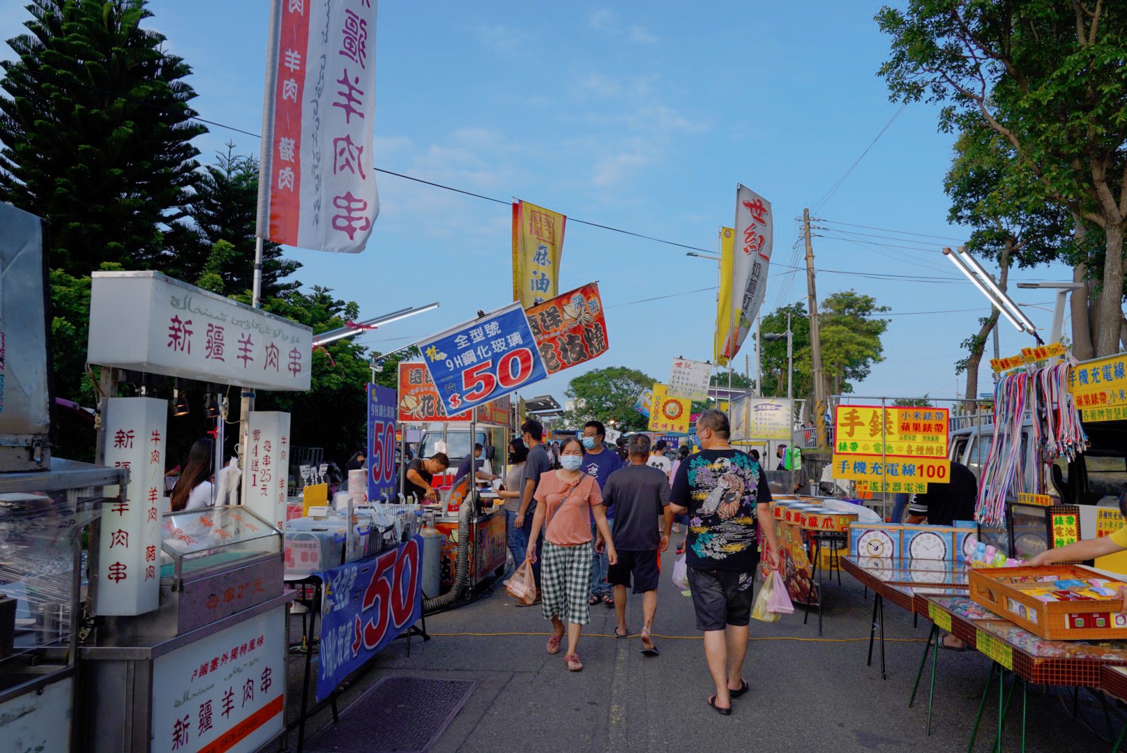 傳統夜市,臺灣夜市,地瓜球,夜市小吃,封街夜市,廟口小吃,後龍夜市,後龍美食,排骨酥,熱炒,苗栗景點,豆乳雞,雞排