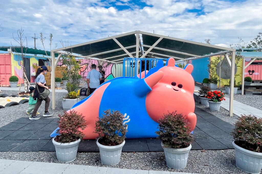 公園,動物園,宜蘭好玩,宜蘭景點,星夢森林劇場,民宿,水池,溜滑梯,網美拍照,親子景點