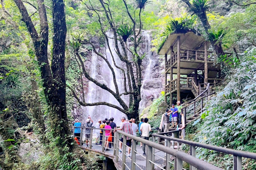 滿月圓國家森林遊樂區(qū)