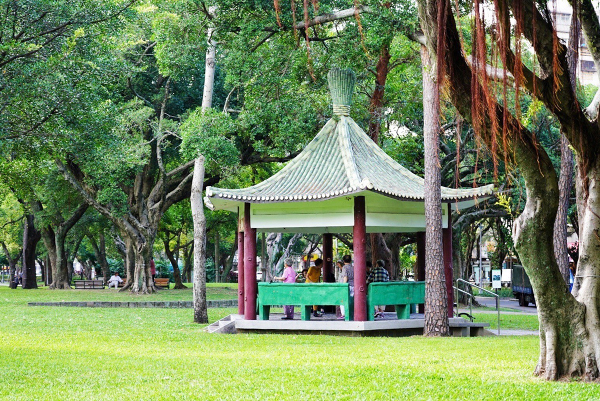 新北景點,免費景點,公園,新北公園,青年公園,親子景點,萬華景點,萬華公園,青年公園游泳池,萬華親子館,棒球場,高爾夫球場