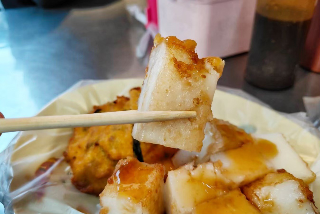 布袋港蚵嗲,新莊美食,新北美食,蚵嗲,四維夜市,夜市美食,黃昏市場,炸物,炸韭菜,炸粿,韭菜捲,炸地瓜,四維公園黃昏市場美食小吃